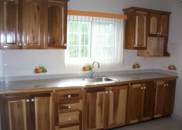 Hotel Holiday Haven 3*
